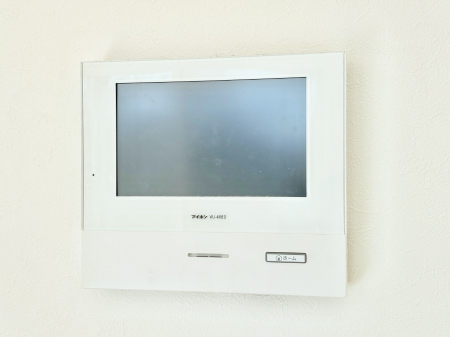 ���̑����ρ@�K��҂���ڂł킩��A���S�̂s�u���j�^�[�t���C���^�[�t�H��