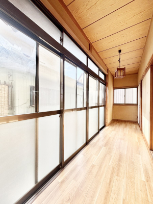 ���̑����ρ@�z�����������閾�邢�L��