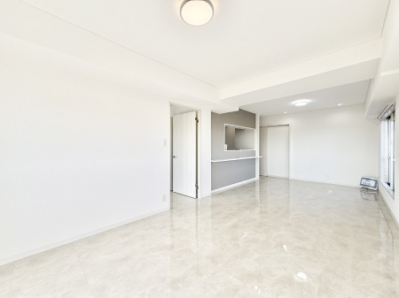 ���r���O�@�Ƒ��ꏏ�ɂ��H�����y���݂����Ȃ�L�X���r���O�_�C�j���O