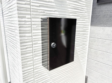 ���̑��@�V���v���f�U�C���̃|�X�g�B