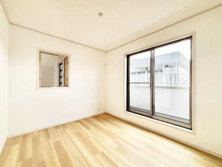 �Q���@�g���₷���`�Ńx�b�g��Ƌ�̒u�����ɂ����邱�Ƃ�����܂���B 