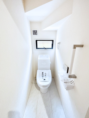 �g�C���@�E�H�V�����b�g�t���g�C����1�K��2�K���ꂼ��ɔz�u����Ă��ĂƂĂ��֗��ł��B 