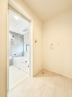 ���̑��@�L�X�Ƃ�Ƃ�̂��郉���h���[�X�y�[�X�@