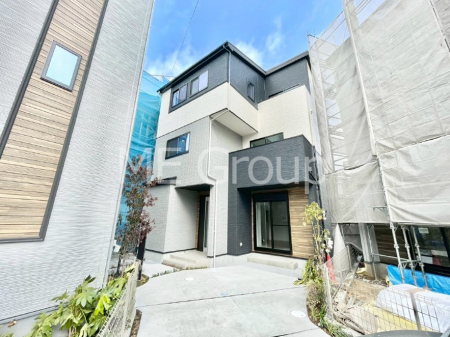 ���n�O�ώʐ^�@�������ꂽ�O�ρA�㎿�ȏZ��Ԃ��L���鎺���͉i�����S���ĉ߂�����Z���ł��B 