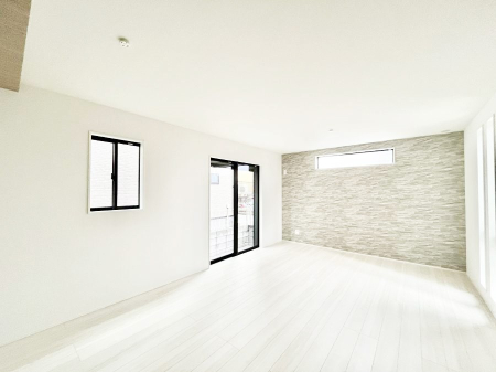 ���r���O�@�傫�ȑ����炽���Ղ�̗z���ƕ����������郊�r���O