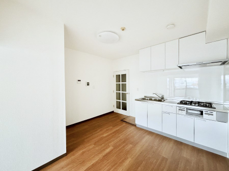 ���r���O�@�؂̉����肪�₳�����t���[�����O�͈��炬�������炷�Z���