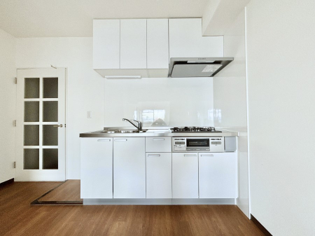 �L�b�`���@�������������I�ɁA�y�����I�V�X�e���L�b�`��