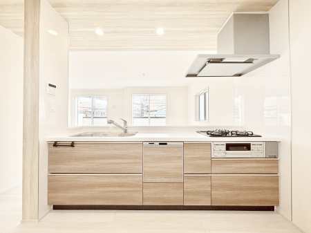 �L�b�`���@�������������I�ɁA�y�����I�V�X�e���L�b�`��  