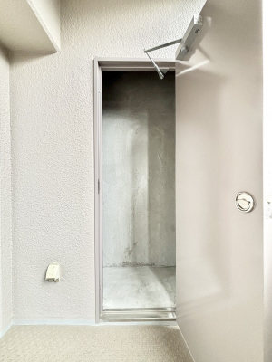 ���̑����ρ@�o���R�j�[�Ɏ��[�t��