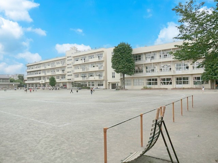 ���ӊ��@���w�Z 1300m ��z�s����g���w�Z