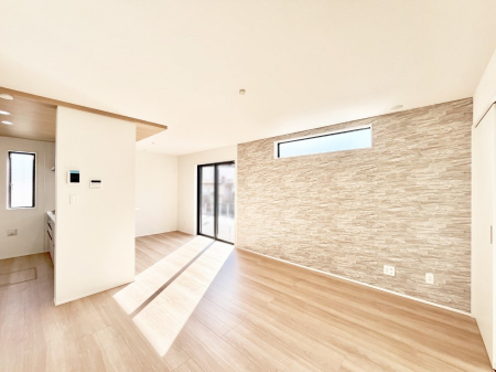 ���̑����ρ@�Ƒ��̏Ί炪���R�Ɛ��܂�Ă���A����ȕ��͋C�̃_�C�j���O�Ɏd�オ���Ă��܂�