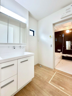 ���̑��@�������̂�����K��Ԃł��B�����̐g�x�x���C�����ǂ����g�������܂��B 