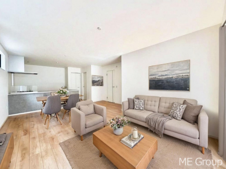 ���r���O�@���Ƒ��̓��₩�Șb�����ŕ�܂�閾�邢���r���O  ���Ƌ��CG�ł�