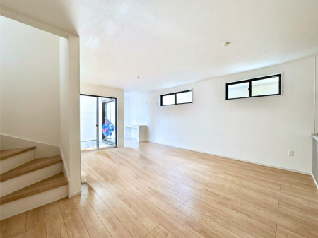 ���̑����ρ@�Ƒ������R�ƏW�܂�e���̃X�y�[�X�ɂȂ肻���@���ꕔCG���H����