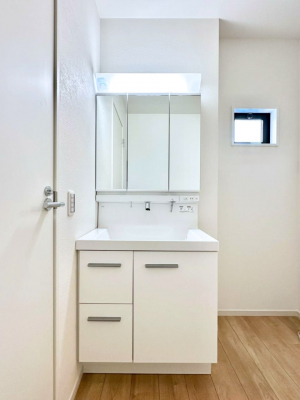 ���ʑ�E���ʏ��@�傫�����₷���O�ʋ��Ő�����������ʑ�́A�g�����Ȃ݃`�F�b�N�┧�̂������ɂ������߂ł��B 