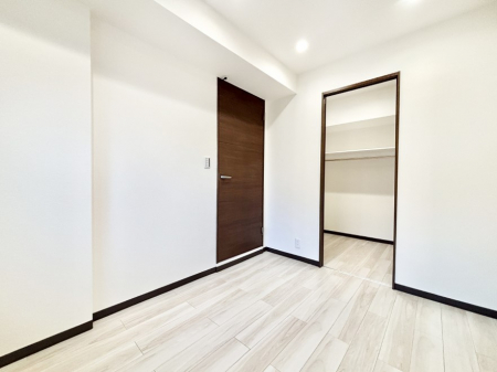 �Q���@�E�H�[�N�C���N���[�[�b�g�̊��p�Ő�����Ԃ��L�X���g�����������܂�  