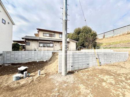 ���n�O�ώʐ^�@�����Ղ�̗z���ƊJ�����ɕ�܂�閾�邢�Z�܂�