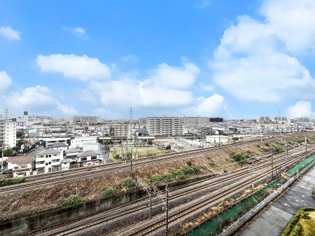 ���̑��@�o���R�j�[����͊J���I�Ȓ��]���y���߂܂��B