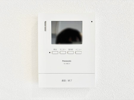 ���̑����ρ@��z���v�������Ă���ߔN�ł�TV���j�^�[�t���Ŗh�Ɩʂ����S�ł��B