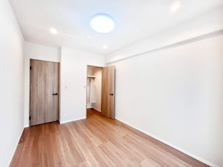 ���̑����ρ@�i�`�������ȃt���[�����O�͂ǂ�ȃC���e���A�ɂ��}�b�`�B  