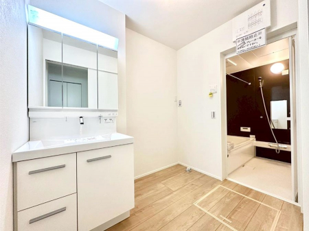 ���̑��@�������̂�����K��Ԃł��B�����̐g�x�x���C�����ǂ����g�������܂��B 