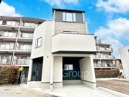 ���n�O�ώʐ^�@�������ꂽ�O�ρA�㎿�ȏZ��Ԃ��L���鎺���͉i�����S���ĉ߂�����Z���ł��B 