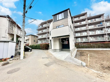 ���n�O�ώʐ^�@�O�ʓ��H�͂�����Ɛ�������Ă��܂�  