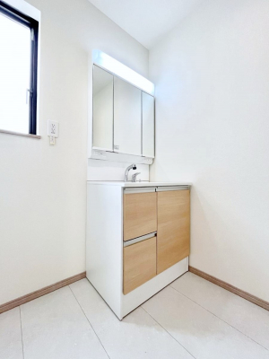 ���ʑ�E���ʏ��@�傫�����₷���O�ʋ��Ő�����������ʑ�́A�g�����Ȃ݃`�F�b�N�┧�̂������ɂ������߂ł��B 