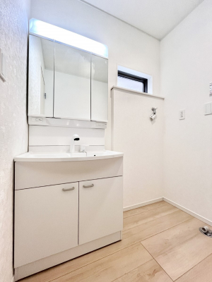 ���̑��@�������̂�����K��Ԃł��B�����̐g�x�x���C�����ǂ����g�������܂��B 