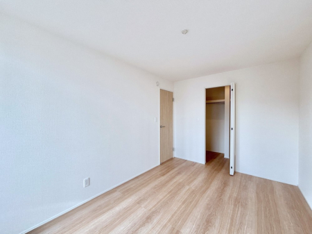 �q�������@�q�������ɂ��������߂Ȏ��[�X�y�[�X�����Ղ�̋���