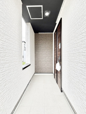 ���ց@���֑O�͉J���~���Ă��G��ɂ��������t��