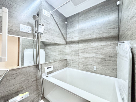 �����@����̔�������Ă���閾�邢�������̂���o�X���[��  