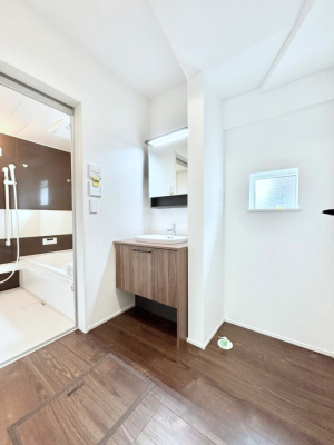 ���̑��@�������̂�����K��Ԃł��B�����̐g�x�x���C�����ǂ����g�������܂��B 