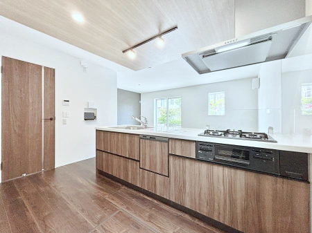 �L�b�`���@�H��@�E�򐅊�E�R�c���R�����Ȃǃf�U�C�������@�\�������˔������V�X�e���L�b�`���I