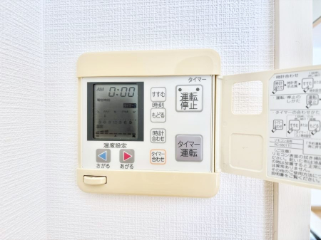 ���̑����ρ@���g�[�t���œ~���|�J�|�J�B���Ƒ��̌e���̃X�y�[�X�ɂȂ�܂��ˁB