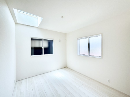 �Q���@�g�b�v���C�g�̂����m���B���R�̌���������Ė��邭�߂����܂��B