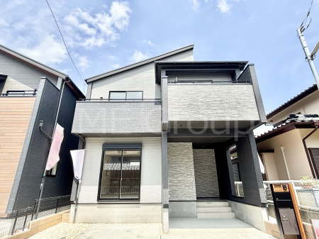 ���n�O�ώʐ^�@�����Ղ�̗z���ƊJ�����ɕ�܂�閾�邢�Z�܂�  