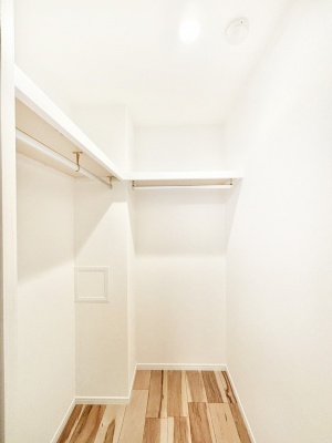 ���̑��@�ߗނ��n���K�[�Ɋ|�����܂܎��[�ł���WIC�B�ߗނ̐������ڂ����₷���ĕ֗��ł��I