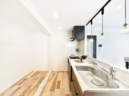 �L�b�`���@��Ƃ肠��L�b�`���X�y�[�X�ł�������H��̌�Еt�����X���[�Y�ɁI