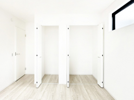 ���[�@�����Ղ�̎��[�X�y�[�X�ŉ��K�ɕ�点���� 