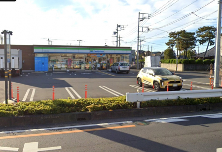 ���ӊ��@�R���r�j 300m �t�@�~���[�}�[�g �z�J���������X