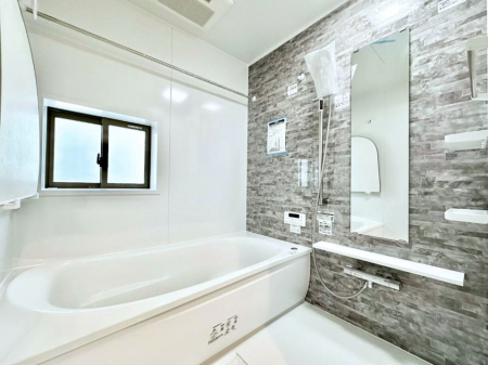 �����@����̔�����₷��؂ȃo�X�^�C���B�������Ƃ����C���y����Ŕ����Ƃ肽���ł��ˁI  