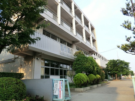 ���ӊ��@���w�Z 500m �˓c�s����򒆊w�Z