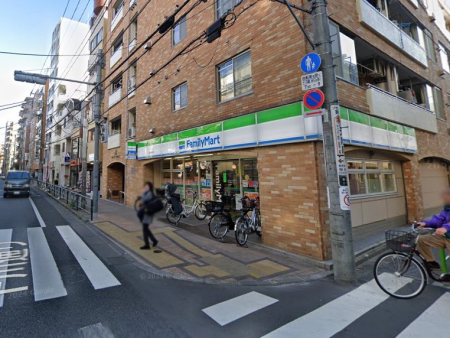 ���ӊ��@�R���r�j 500m �t�@�~���[�}�[�g ����w�O�X