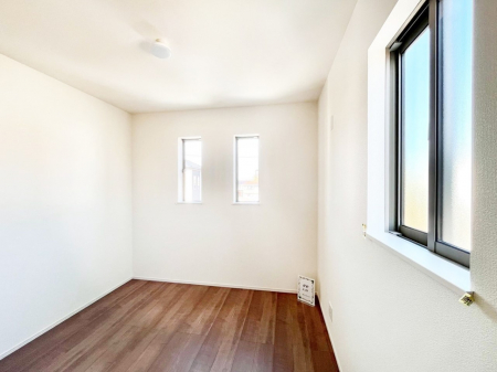 �q�������@�q�ǂ������ɂ҂�����̖��邢��ԁB