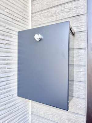 ���̑��@�V���v���f�U�C���̃|�X�g�B