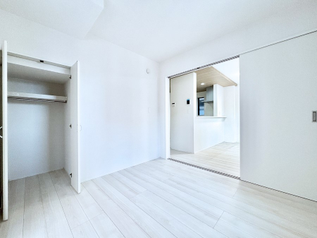 �Q���@���r���O�ׂ̗ɂ���m���B�����J�����čL�����p���邱�Ƃ��\�ł��B