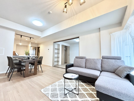 ���r���O�@�Ƒ��ꏏ�ɂ��H�����y���݂����Ȃ�L�X���r���O�_�C�j���O