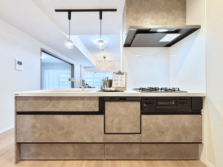 �L�b�`���@�������������I�ɁA�y�����I�V�X�e���L�b�`��