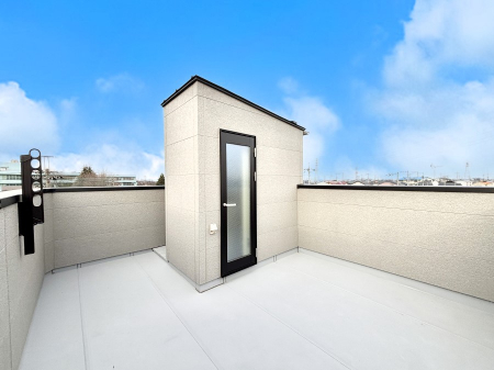 �o���R�j�[�@���[�t�o���R�j�[�B���߂��ǂ��A�傫�Ȑ��󕨂��L���Ċ����܂��B